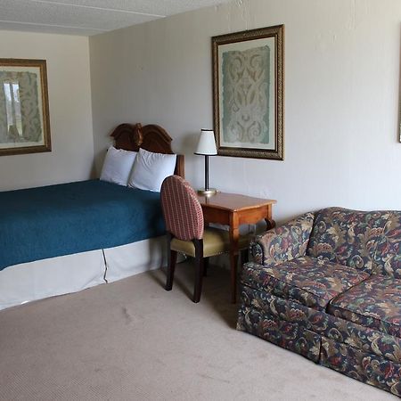 Family Inns Of America วิลเลียมส์เบิร์ก ภายนอก รูปภาพ
