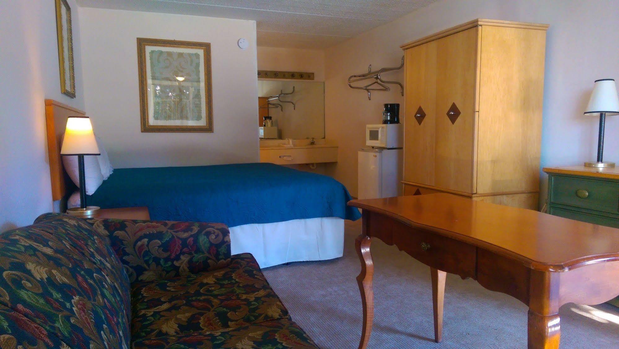 Family Inns Of America วิลเลียมส์เบิร์ก ภายนอก รูปภาพ